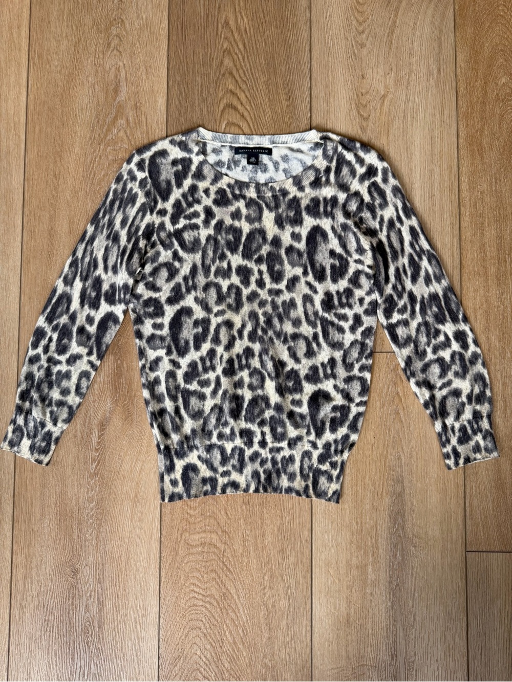 Banana Republic Leopard Print Cotton Sweater Women’s XS